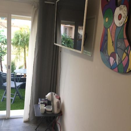 Chez Sandy Bed & Breakfast Aubagne Exterior photo